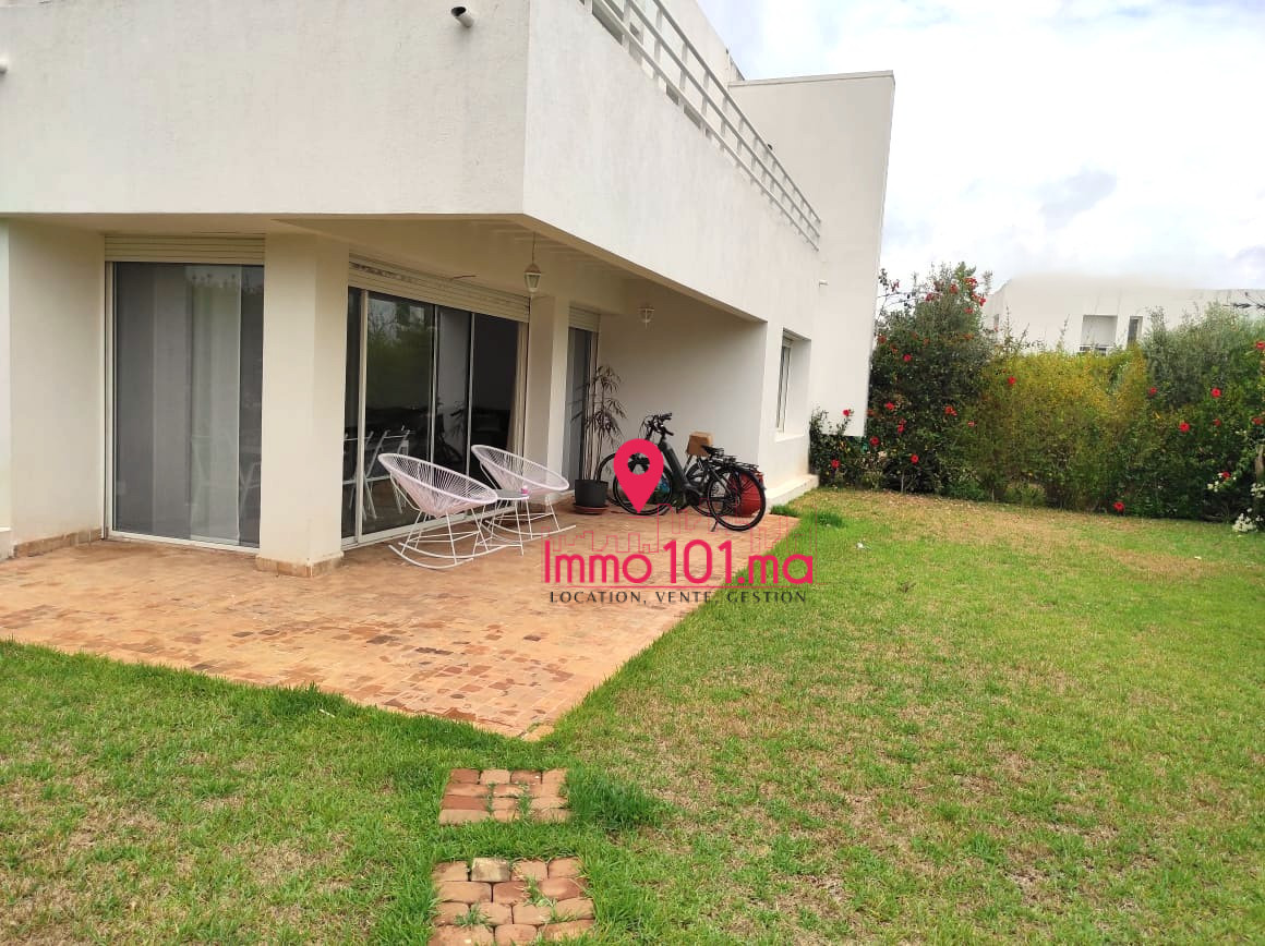 Villa avec vue sur vallée à vendre à El Menzeh AYV2234